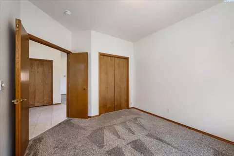 Bedroom - 105 Bellerive, Pasco, WA 99301 photo 2 of 4