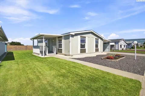 312 S Columbia Center Blvd #106, Kennewick, WA 99336