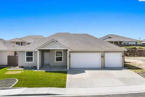 7243 W 29th Pl, Kennewick, WA 99338