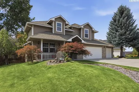 Exterior - 715 SE Pheasant Run Ct, Pullman, WA 99163 photo 2 of 6