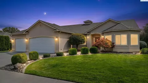 4013 W 34th Ct, Kennewick, WA 99337