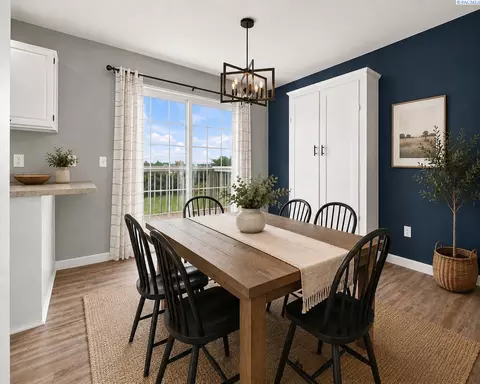Dining - 4314 Desert St, Pasco, WA 99301 photo 1 of 1