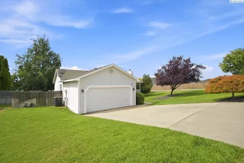 Exterior - 4314 Desert St, Pasco, WA 99301 photo 3 of 6