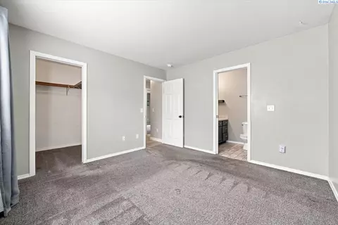 Bedroom - 4314 Desert St, Pasco, WA 99301 photo 8 of 8