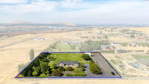 31404 S Clodfelter Rd, Kennewick, WA 99338