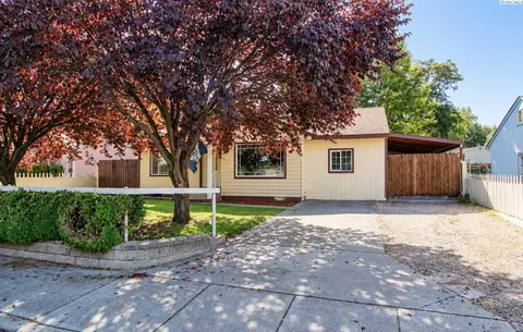 114 S Vancouver St, Kennewick, WA 99336