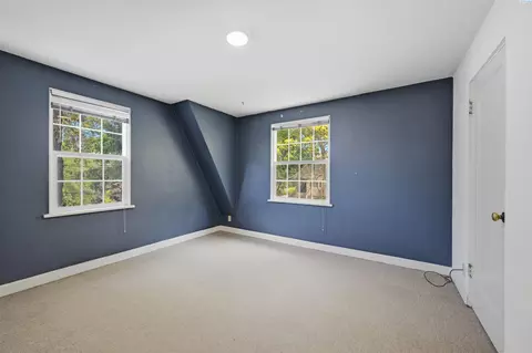 Bedroom - 1055 NE Indiana St, Pullman, WA 99163 photo 4 of 8