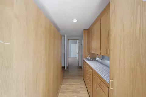 Entry Way - 1055 NE Indiana St, Pullman, WA 99163 photo 1 of 1