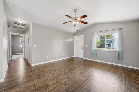 Living - 1400 SW Lost Trail Dr, Pullman, WA 99163 photo 2 of 5