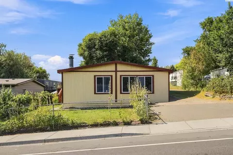 353 N 62nd St, West Richland, WA 99353