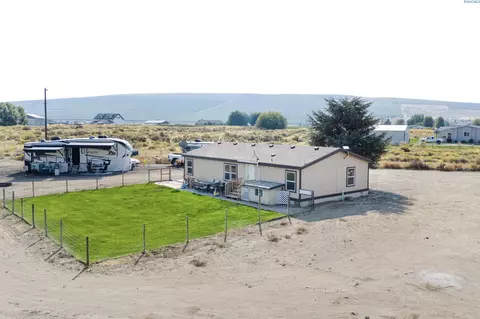 24617 E Sr 224 NE, Benton City, WA 99320