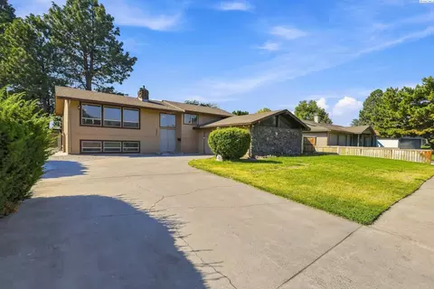2505 W Grand Ronde Pl, Kennewick, WA 99336