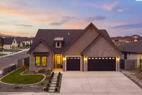 686 Cortona, Richland, WA 99352
