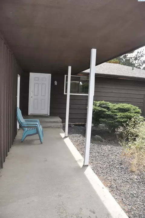 Exterior - 425 NW North St, Pullman, WA 99163 photo 1 of 8