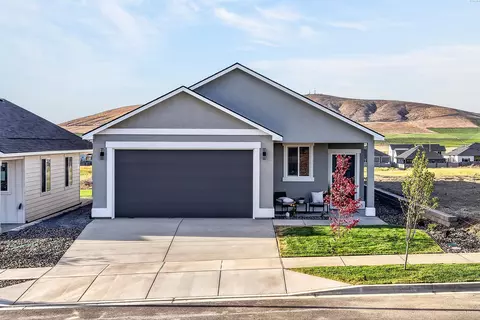 Nka Nuthatch Street, Richland, WA 99352
