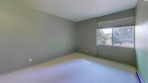 Bedroom - 1770 SW View Dr, Pullman, WA 99163 photo 5 of 6