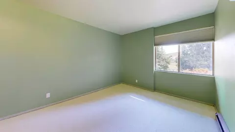 Bedroom - 1770 SW View Dr, Pullman, WA 99163 photo 6 of 6