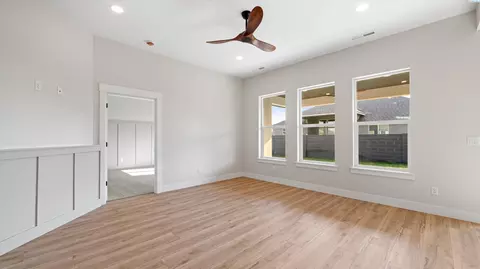 Living - 6509 Rd 90, Pasco, WA 99301 photo 1 of 2