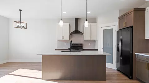 Kitchen - 6509 Rd 90, Pasco, WA 99301 photo 3 of 4