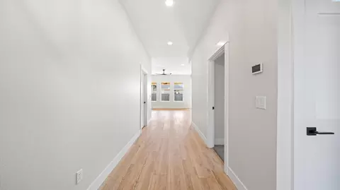 Entry Way - 6509 Rd 90, Pasco, WA 99301 photo 2 of 2