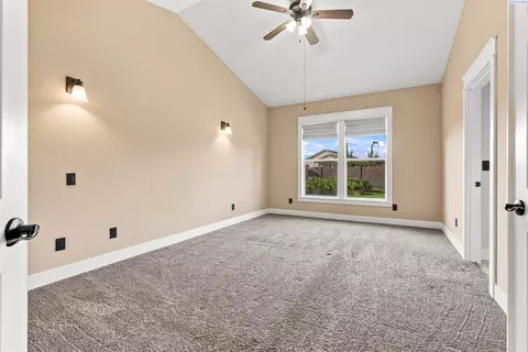 Bedroom - 4412 Meadow View Dr, Pasco, WA 99301 photo 1 of 3