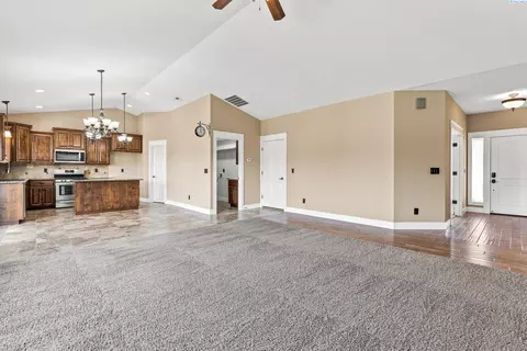 Living - 4412 Meadow View Dr, Pasco, WA 99301 photo 4 of 4