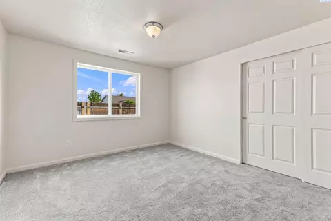 Bedroom - 5519 Arthur Ln, Pasco, WA 99301 photo 1 of 3