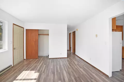 Living - 1430 NW Deane St, Pullman, WA 99163 photo 2 of 2