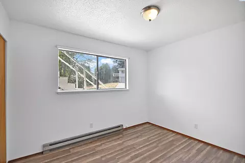 Bedroom - 1430 NW Deane St, Pullman, WA 99163 photo 2 of 2