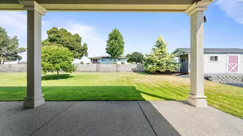 Exterior - 7115 Maxim Ct, Pasco, WA 99301 photo 4 of 9