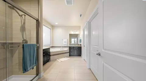 Entry Way - 7115 Maxim Ct, Pasco, WA 99301 photo 5 of 6