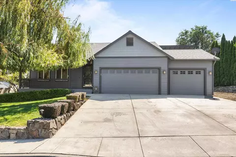 215 W 53rd, Kennewick, WA 99337
