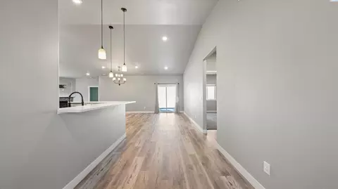 Entry Way - 352 E Davis St, Connell, WA 99326 photo 1 of 1