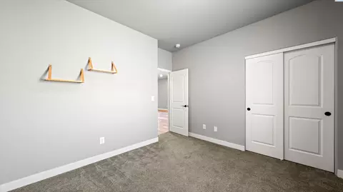 Bedroom - 352 E Davis St, Connell, WA 99326 photo 5 of 8