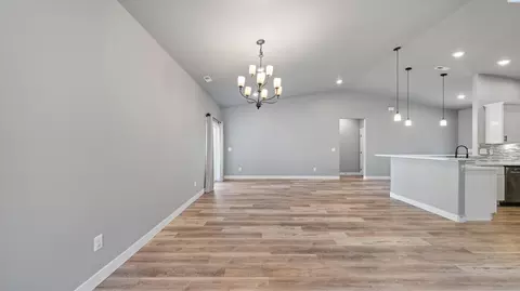 Living - 352 E Davis St, Connell, WA 99326 photo 2 of 7
