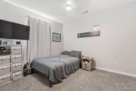 Bedroom - 1500 Steele Ct, Pasco, WA 99301 photo 3 of 3