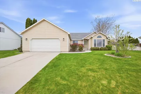 2714 S Zillah Ct, Kennewick, WA 99337