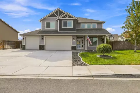 Exterior - 5902 Nauvoo Ln, Pasco, WA 99301 photo 2 of 9