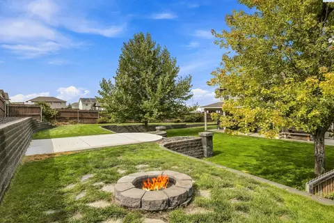 Exterior - 5902 Nauvoo Ln, Pasco, WA 99301 photo 7 of 9