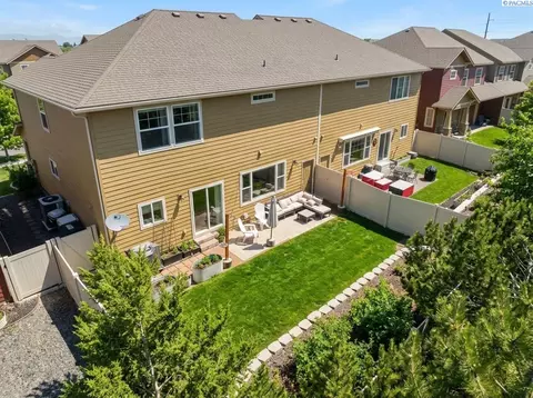 Exterior - 1273 SW Big Sky Ct, Pullman, WA 99163 photo 2 of 5
