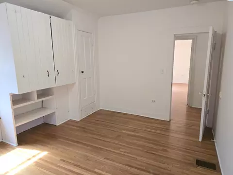 Bedroom - 425 NE Howard St, Pullman, WA 99163 photo 5 of 9