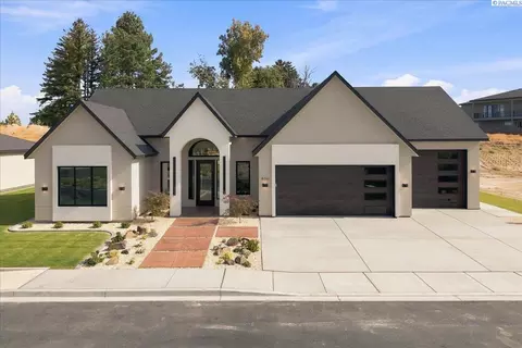 8016 W 12th Ave, Kennewick, WA 99336