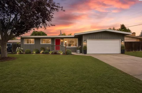 530 W 18th Ave, Kennewick, WA 99337