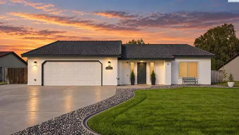 5602 Aspen Dr, West Richland, WA 99353