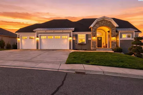 2346 Cottontail Ln, Richland, WA 99352