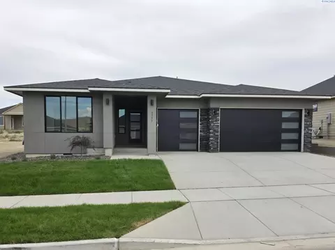 3731 Scout St, Richland, WA 99352