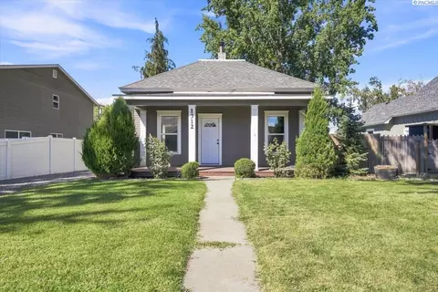 1312 Grant Ave, Prosser, WA 99350