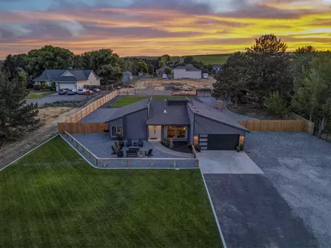 99502 N Lenore Ln, West Richland, WA 99353