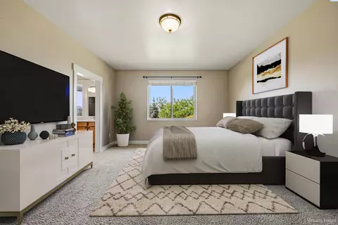 Bedroom - 1875 SW Barclay Ridge Dr, Pullman, WA 99163 photo 1 of 8