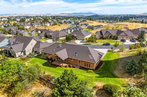 View/Area - 1875 SW Barclay Ridge Dr, Pullman, WA 99163 photo 1 of 8